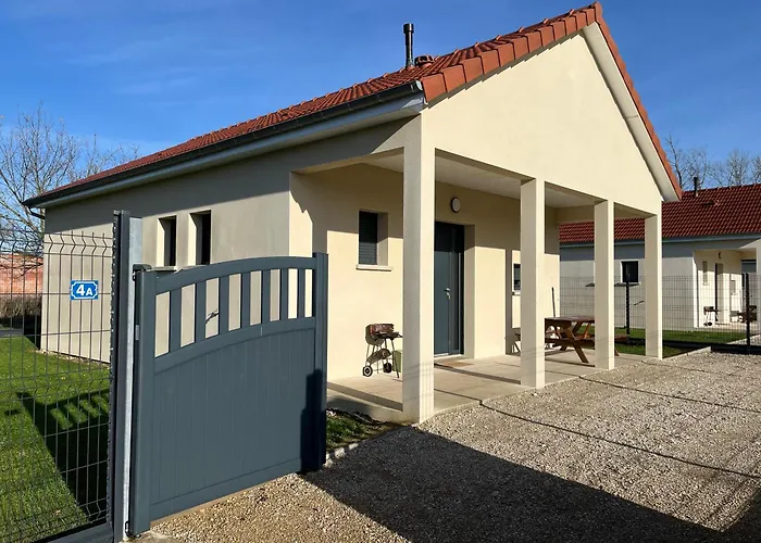De La Loge Samy Holiday home Chatillon-sur-Broue